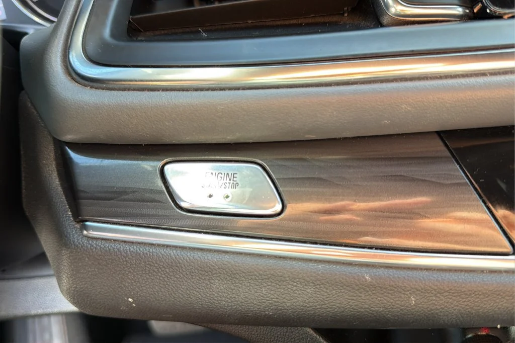 Used 2023 Includes Pitch Dark Night lower exterior accent color.) Buick Essence image 31