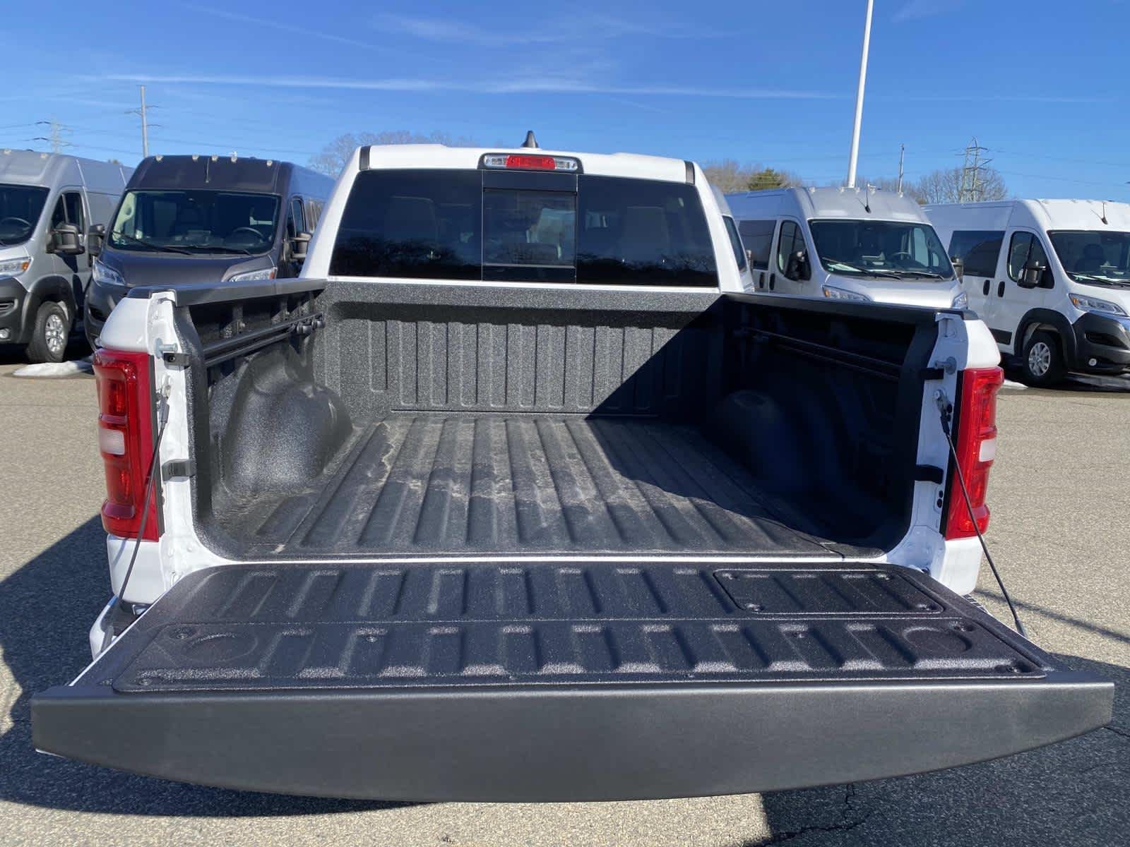 New 2026 Bright White Clear-Coat Exterior Paint RAM Laramie image 4