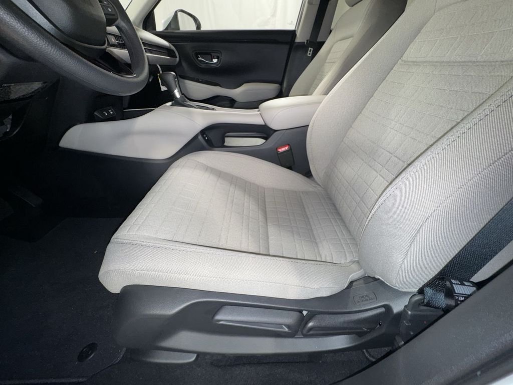 2026 Honda HR-V LX - Photo 14