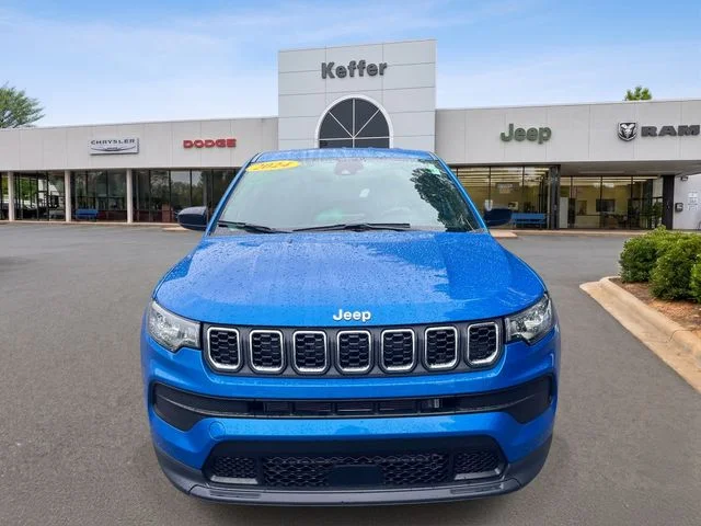 Used 2024 Blue Jeep Sport image 3