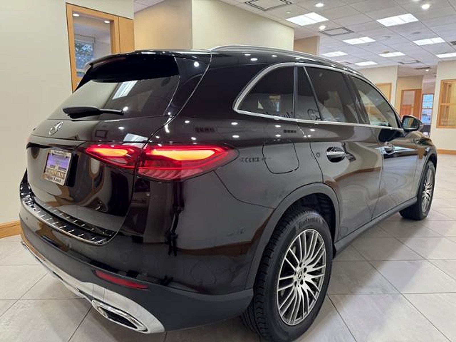 Certified Used 2025 Black Mercedes-Benz SUV image 5