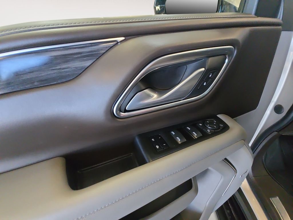 Certified Used 2022 Beige GMC SLT image 14