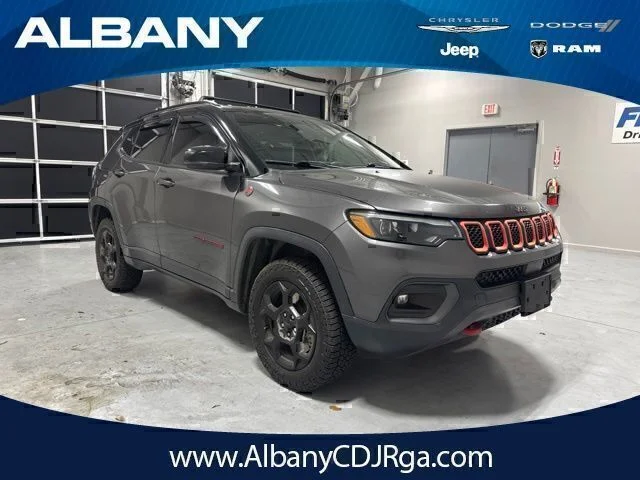 Used 2023 Gray Jeep Trailhawk image 1