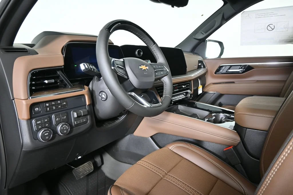 New 2026 Polar White Tricoat Chevrolet High Country image 24