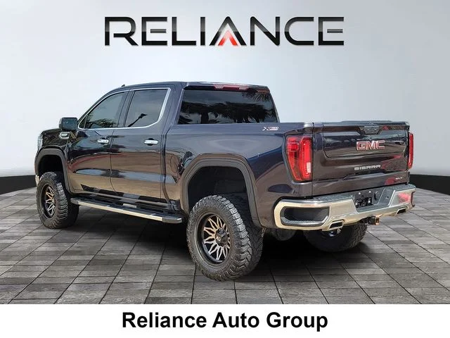 Used 2023 Silver GMC SLT image 5