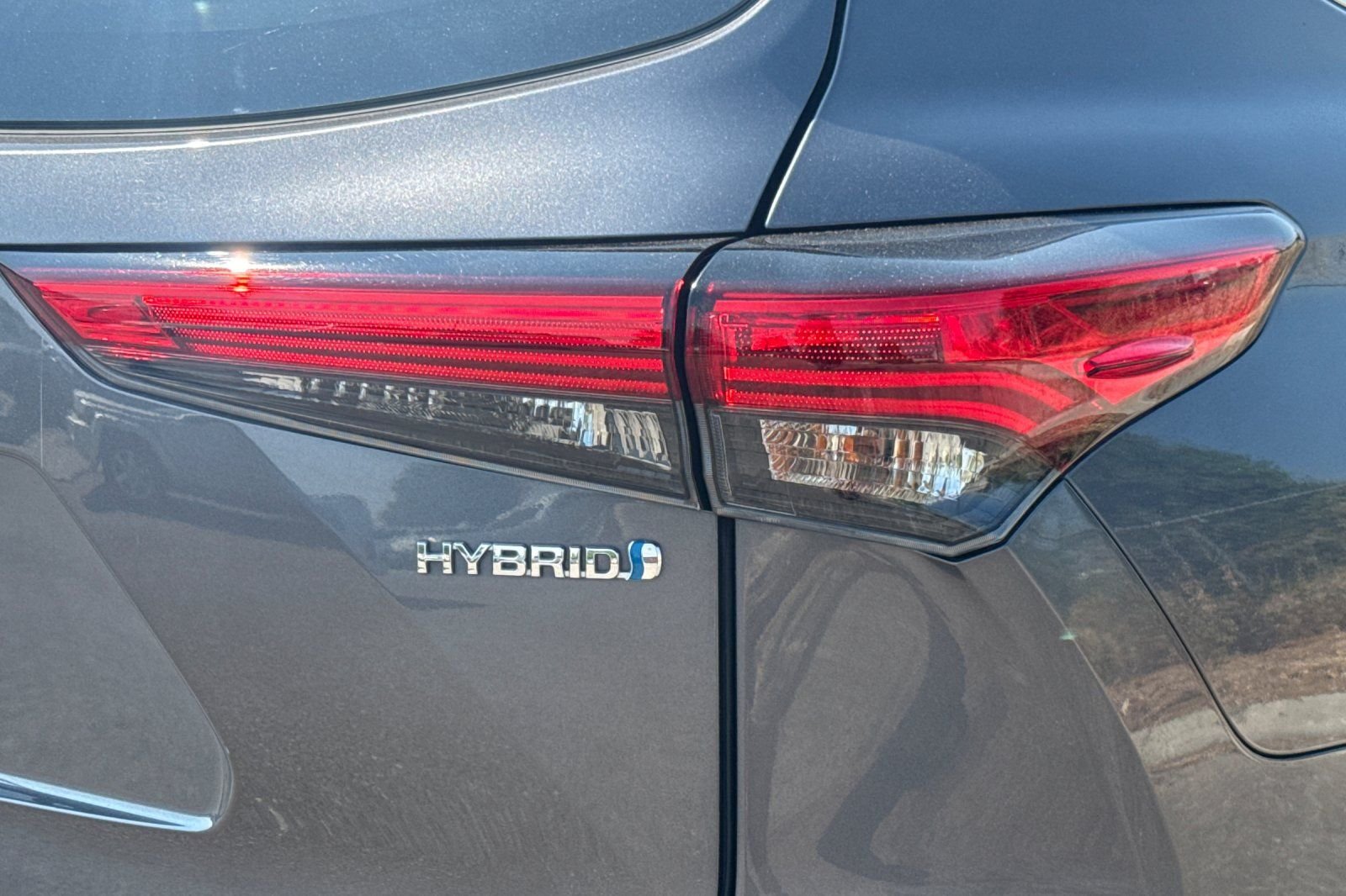 Used 2022 Gray Toyota XLE image 29