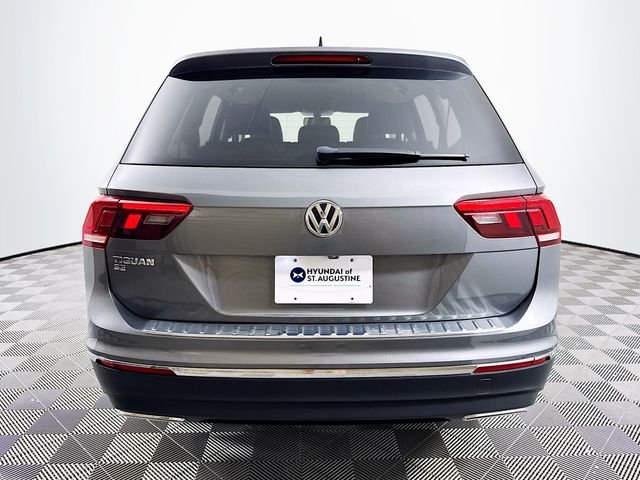 Used 2020 Gray Volkswagen 2.0T SE image 6