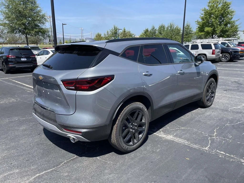 New 2026 Sterling Gray Metallic Chevrolet LT image 6
