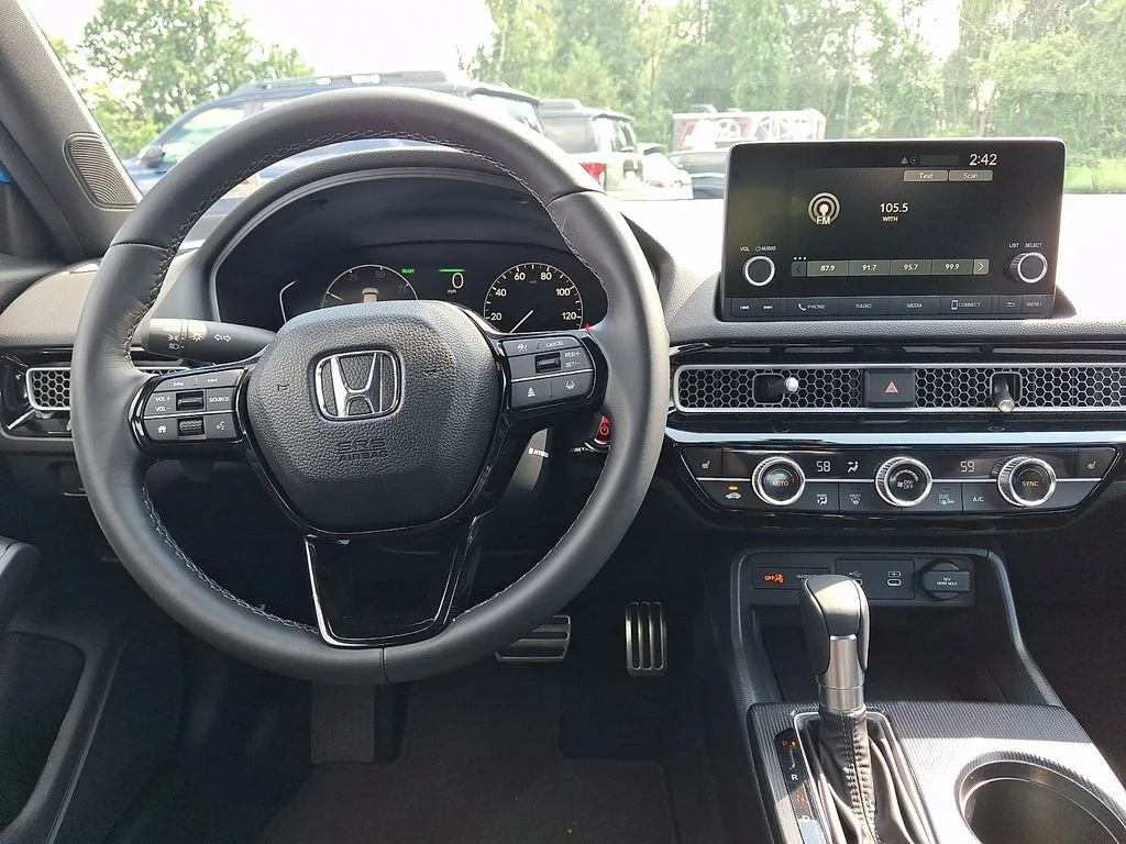 2026 Honda Civic Hatchback Sport - Photo 11