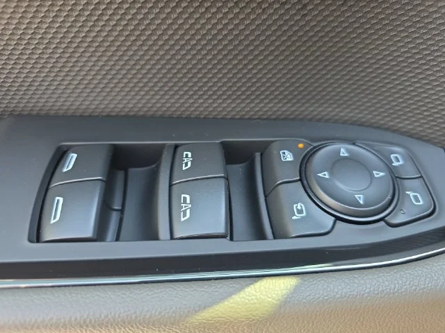 Used 2023 White Chevrolet ZR2 image 28