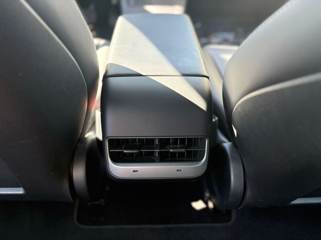 Used 2022 Pearl White Multi-Coat Tesla Long Range image 14