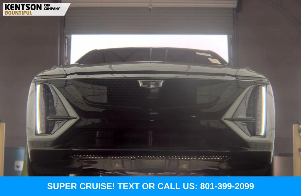 Used 2024 Silver Cadillac Sport image 3