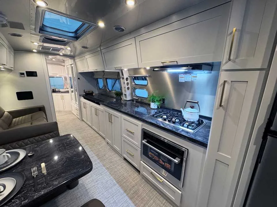 New 2026 SILVER AIRSTREAM  image 14