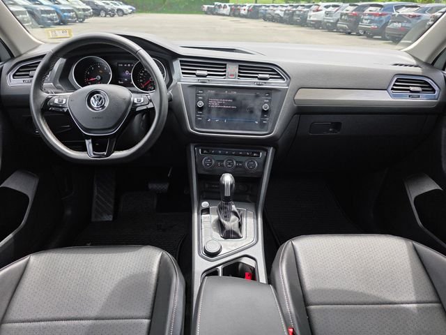 Used 2021 Pure White Volkswagen 2.0T SE image 23