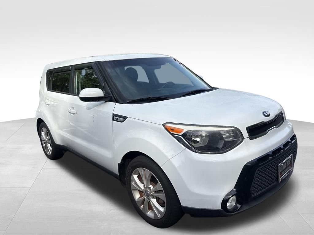 Used 2016 White Kia Plus image 8