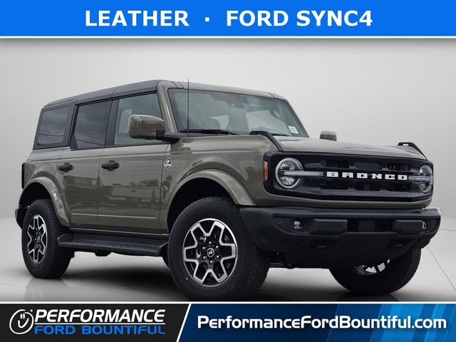 2026 Ford Bronco Outer Banks