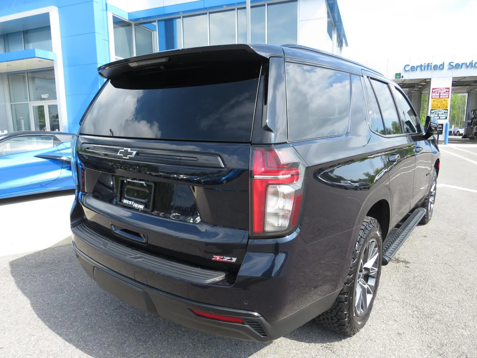 Used 2023 Midnight Blue Metallic Chevrolet Z71 image 7