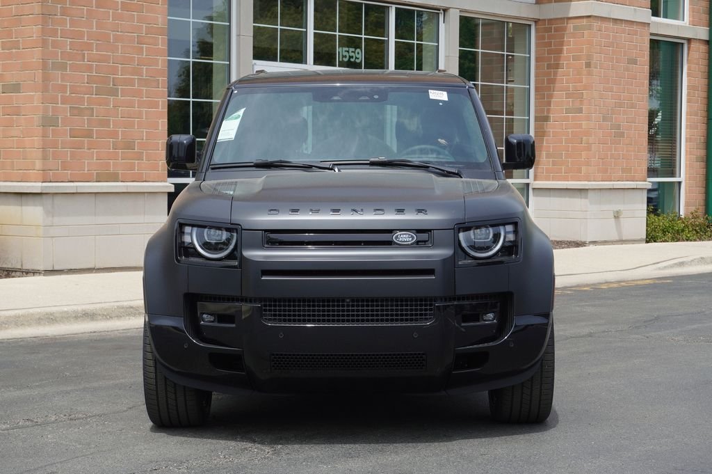 New 2026 Santorini Black Land Rover X image 4
