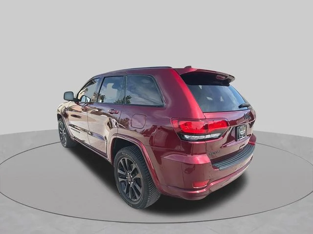 Used 2020 Red Jeep Altitude image 7