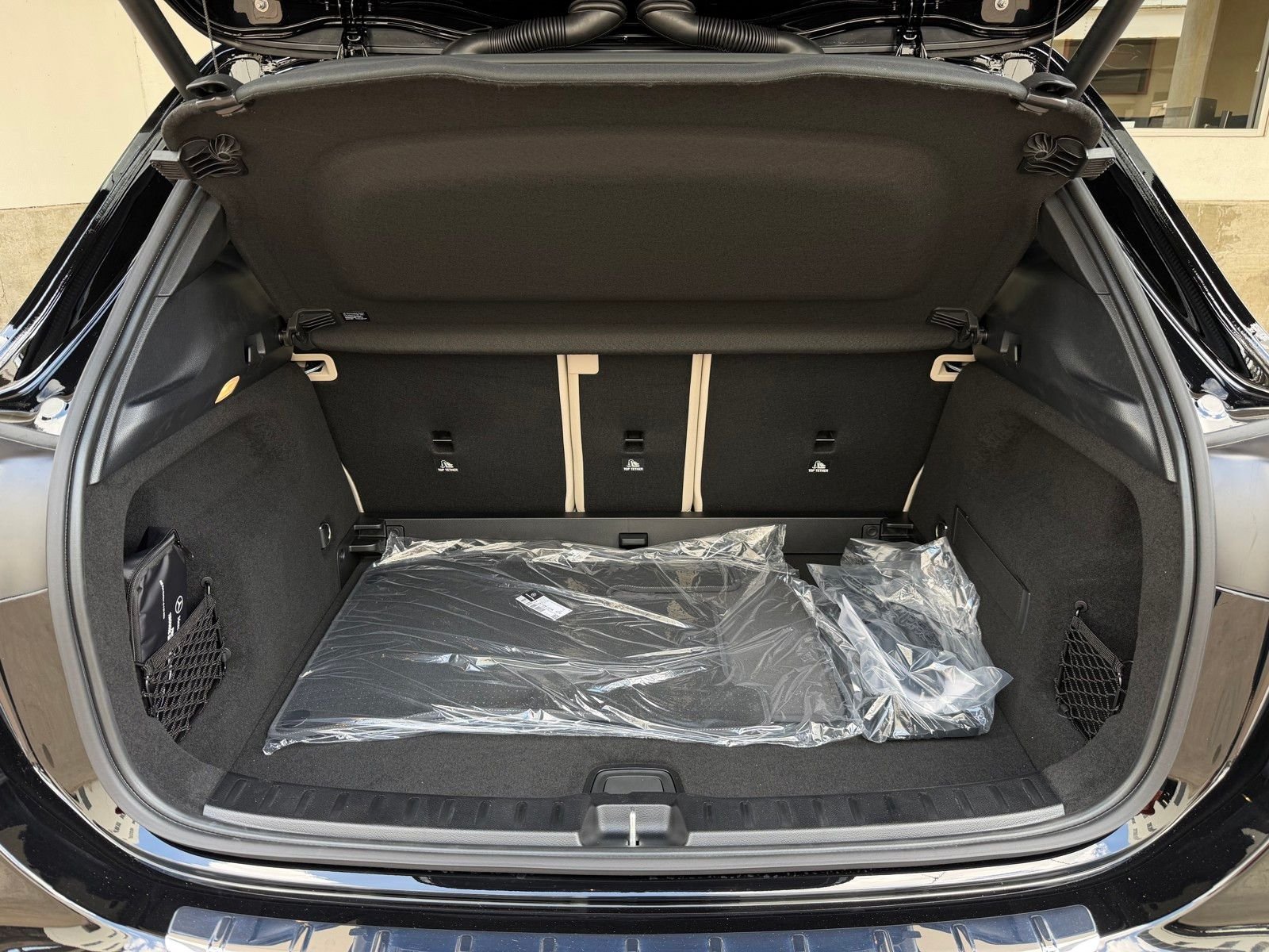 New 2026 Night Black Mercedes-Benz GLA 250 image 20