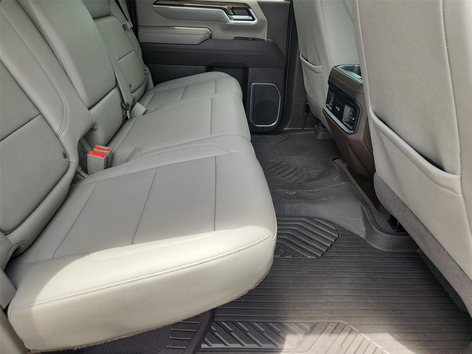 Used 2025 Black Chevrolet LT image 24