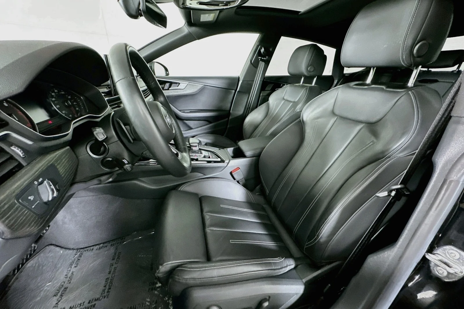 Used 2023 Mythos Black Metallic Audi S line Premium image 18