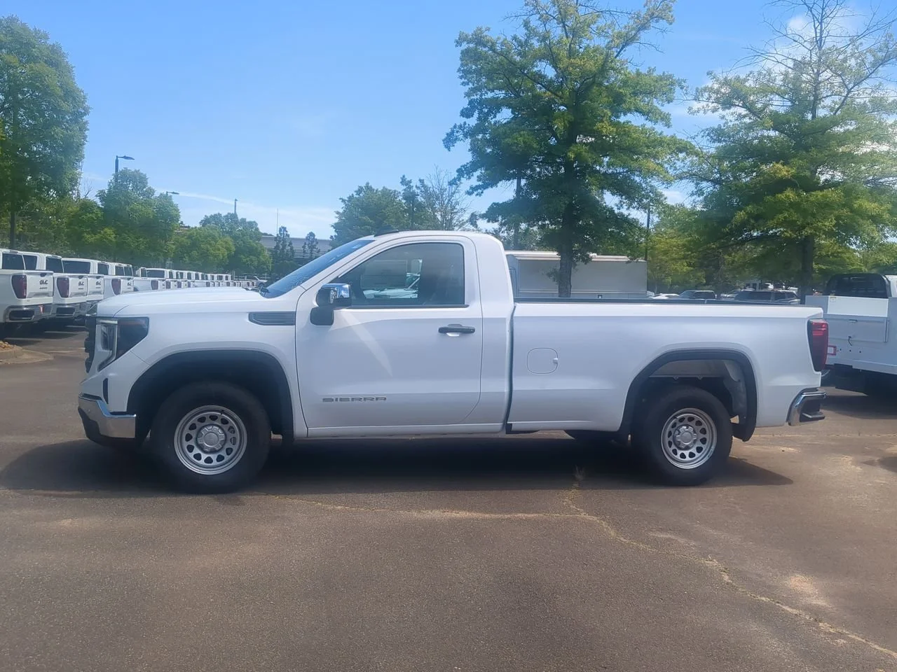 New 2026 Summit White GMC Pro image 5