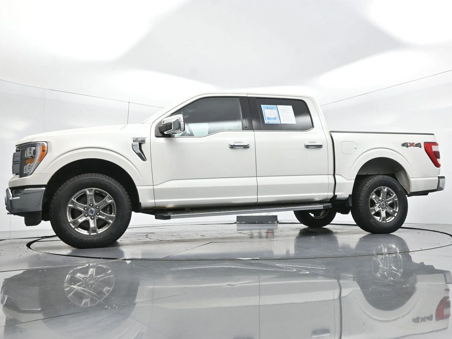 Used 2023  Ford LARIAT image 50