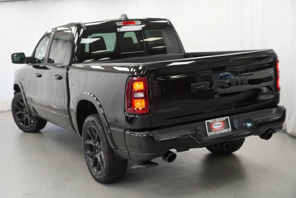 New 2027 Diamond Black Crystal Pearl-Coat Exterior Paint RAM Laramie image 14
