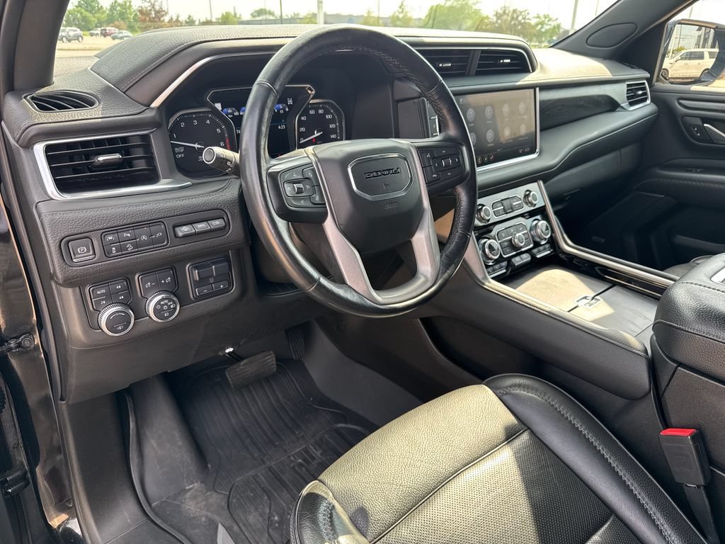 2021 GMC Yukon Denali - Photo 13