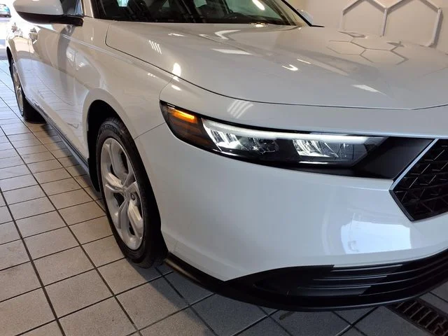 2025 Honda Accord LX - Photo 20