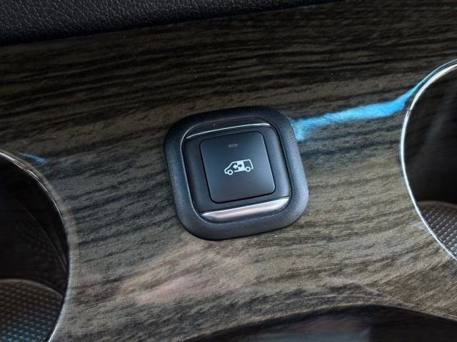 Used 2023 Gray Mercedes-Benz Midwest Automotive image 40