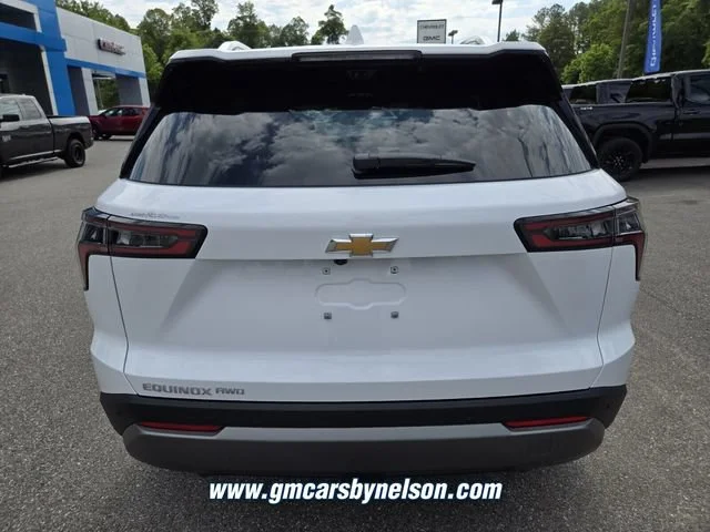 New 2026 Summit White Chevrolet LT image 5