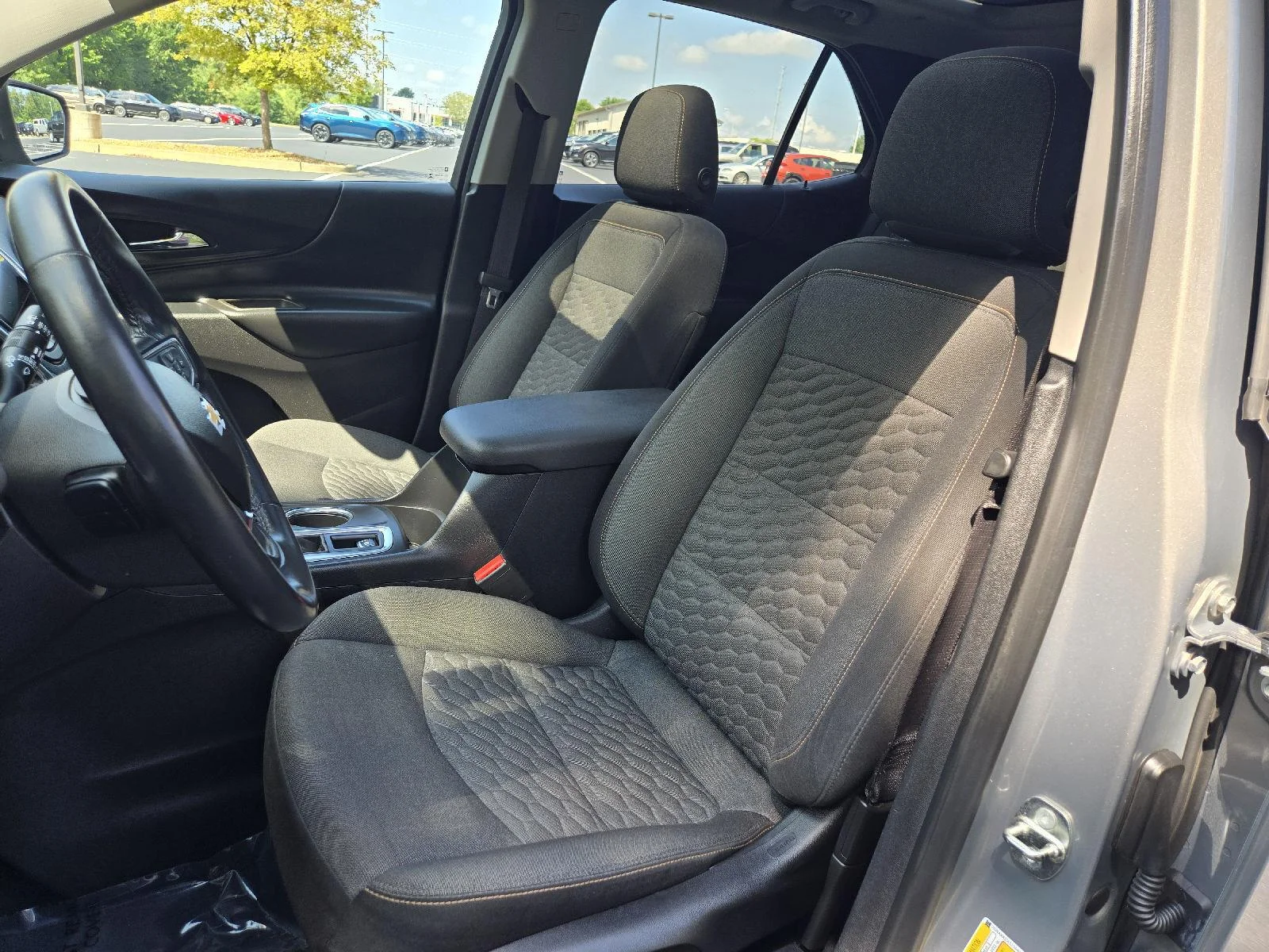 Used 2018 Pepperdust Metallic Chevrolet LT image 13
