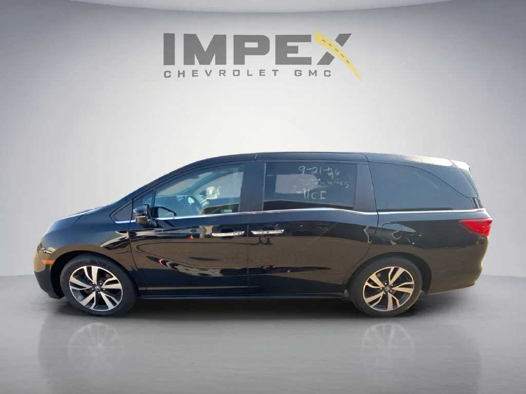 Used 2024 Black Honda Touring image 2