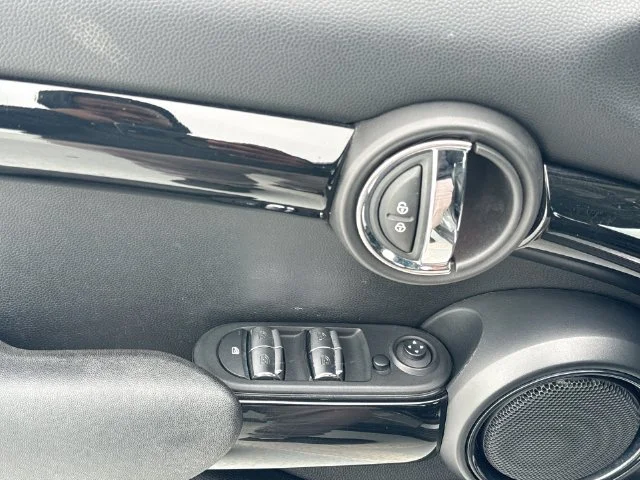 Certified Used 2019 Gray MINI Signature image 13