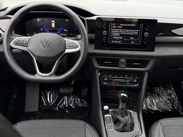 New 2026 White Volkswagen 1.5T SE Black image 9