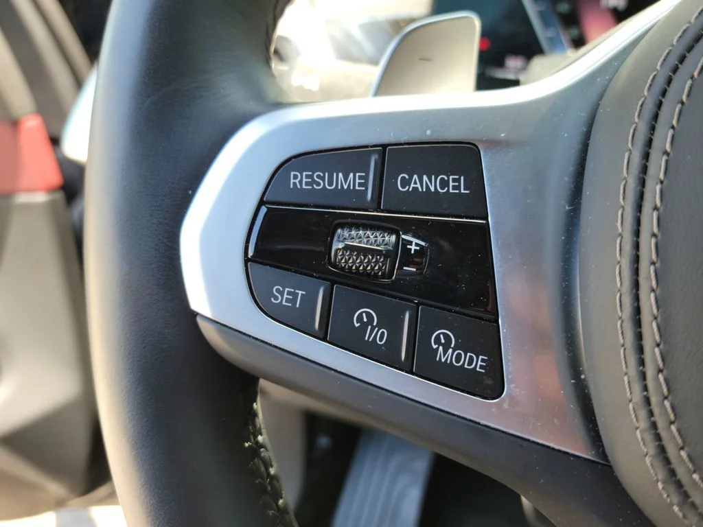 Used 2026 Carbon Black Metallic BMW xDrive40i image 21