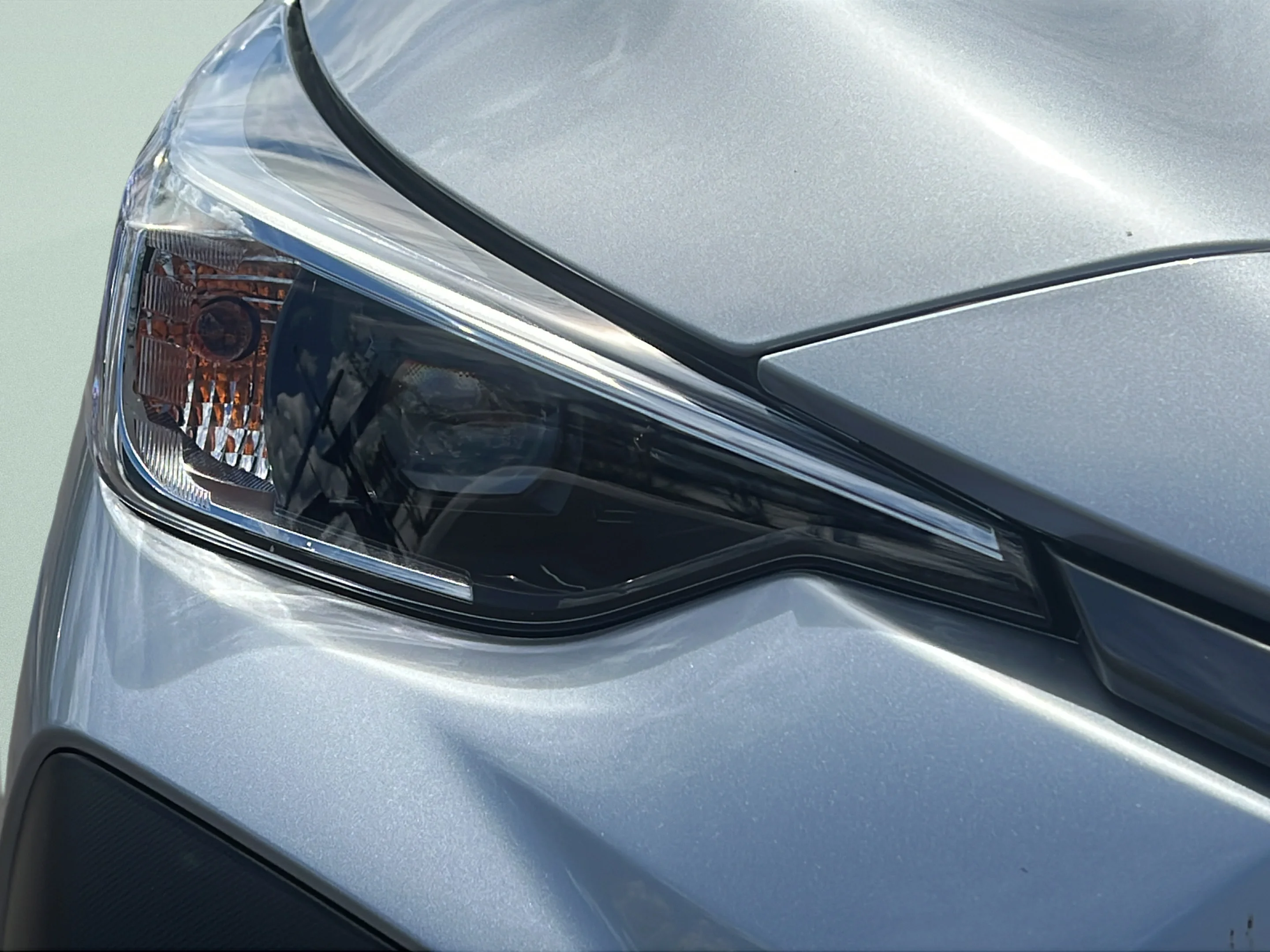 Used 2026 Ice Silver Metallic Subaru Premium image 9