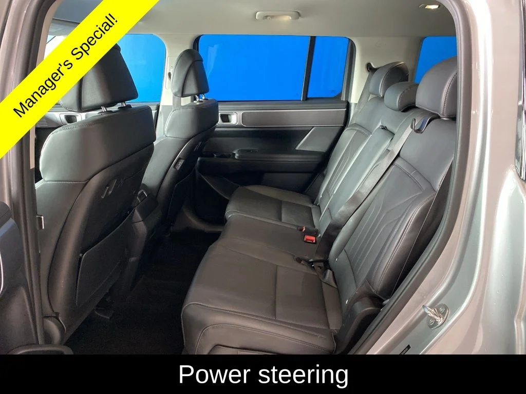 Used 2025 Silver Hyundai SEL image 11