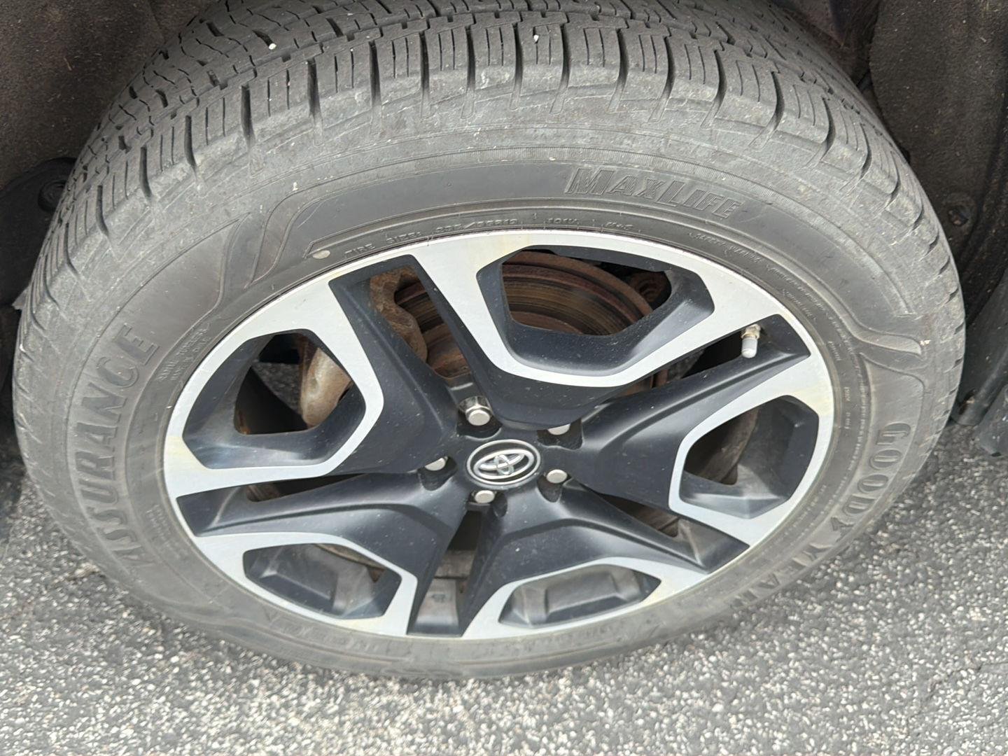 Used 2019 Ruby Flare Pearl Toyota Adventure image 10