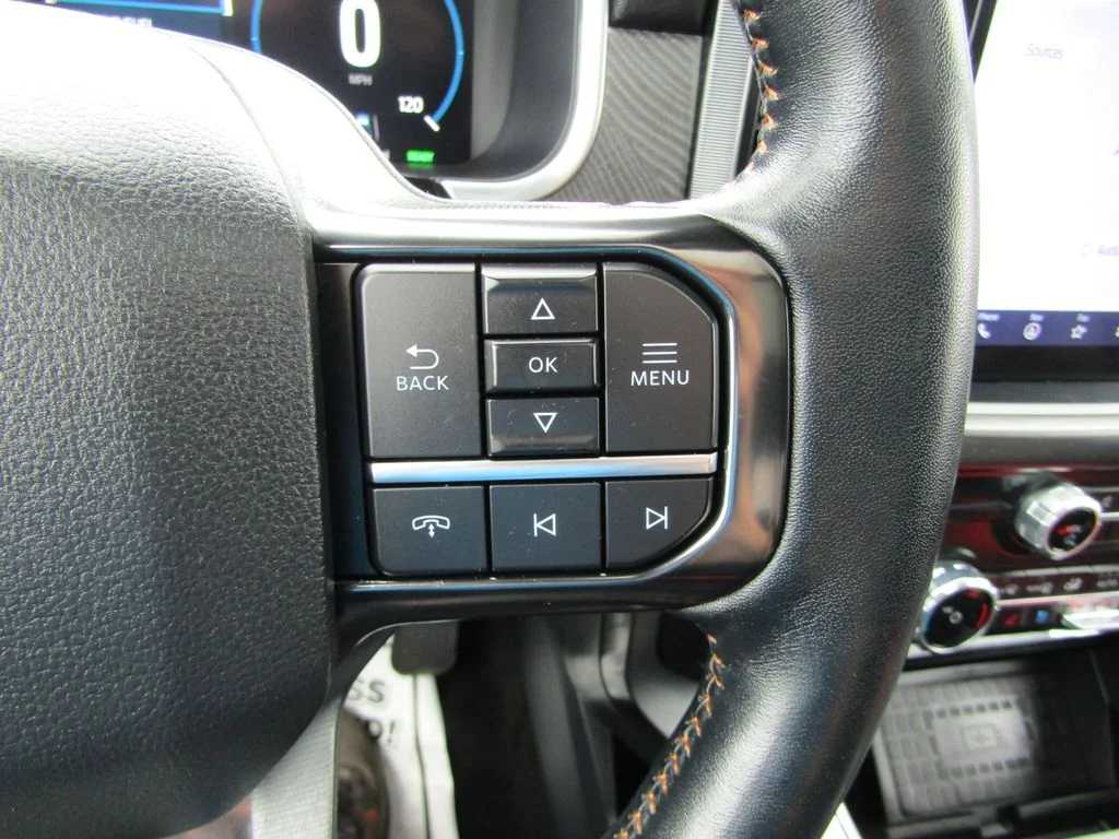 Used 2022 Agate Black Metallic Ford Platinum image 29