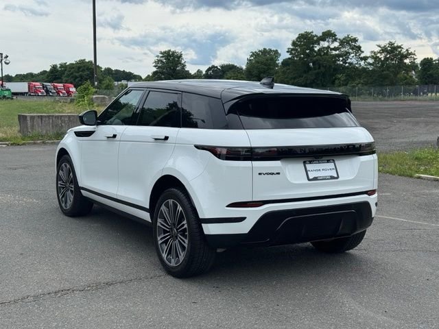 Used 2024 White Land Rover S image 3