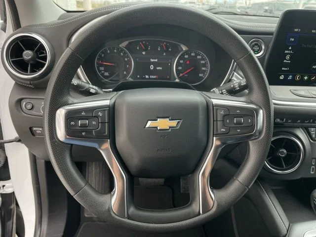 Used 2024 White Chevrolet LT image 14