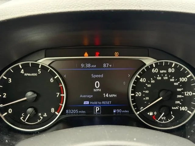 Used 2024 Silver Nissan 2.5 SV image 21