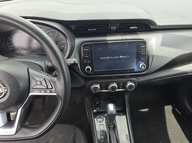 Used 2024 Gray Nissan SV image 11