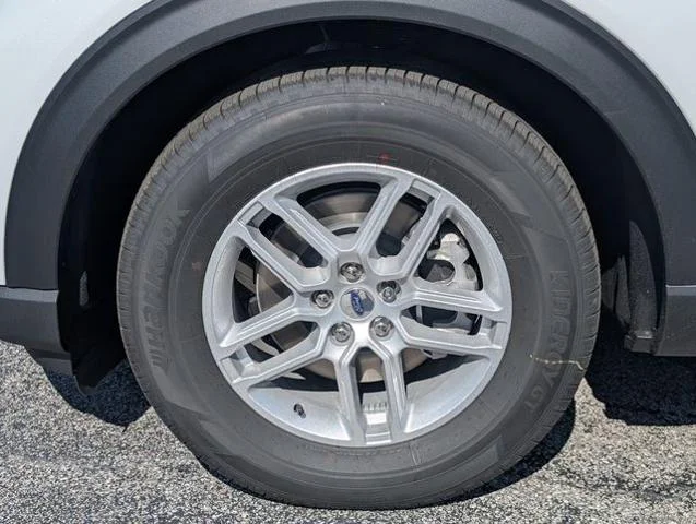 New 2026 Star White Metallic Tri-Coat Ford Active image 23