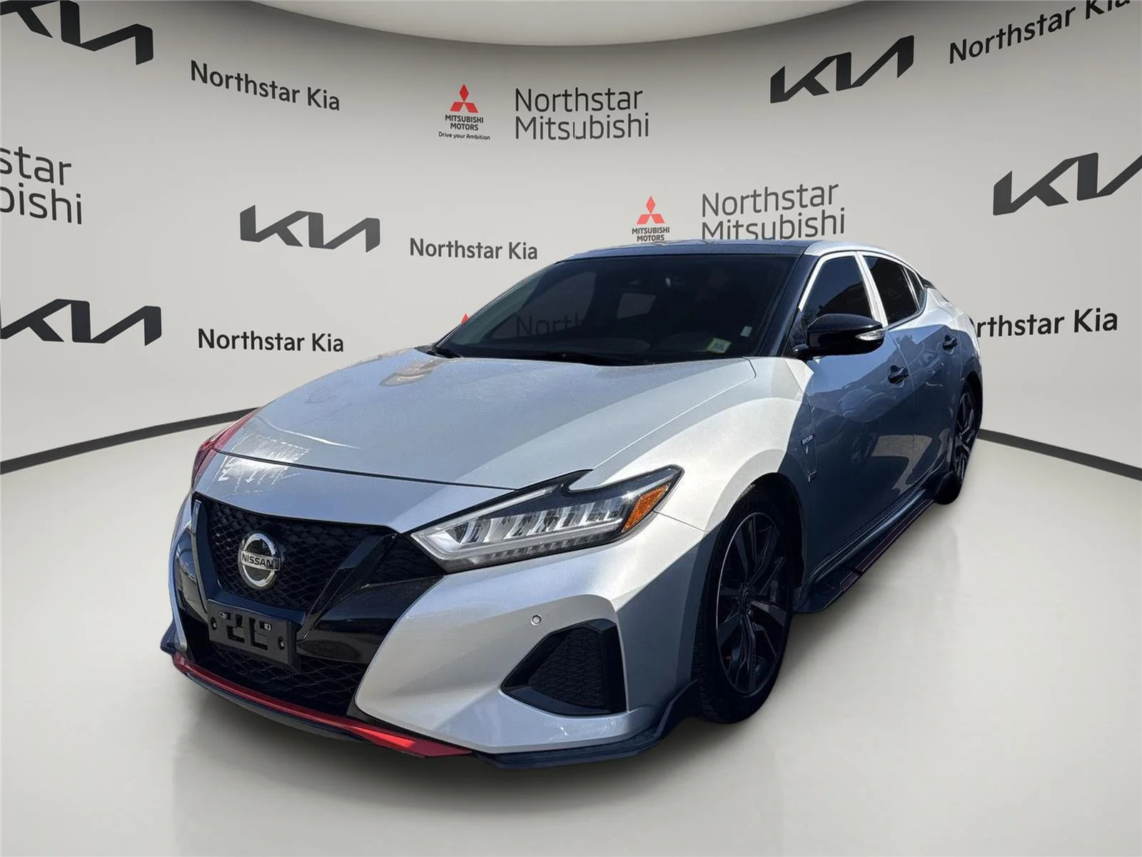 2020 Nissan Maxima SL's photo