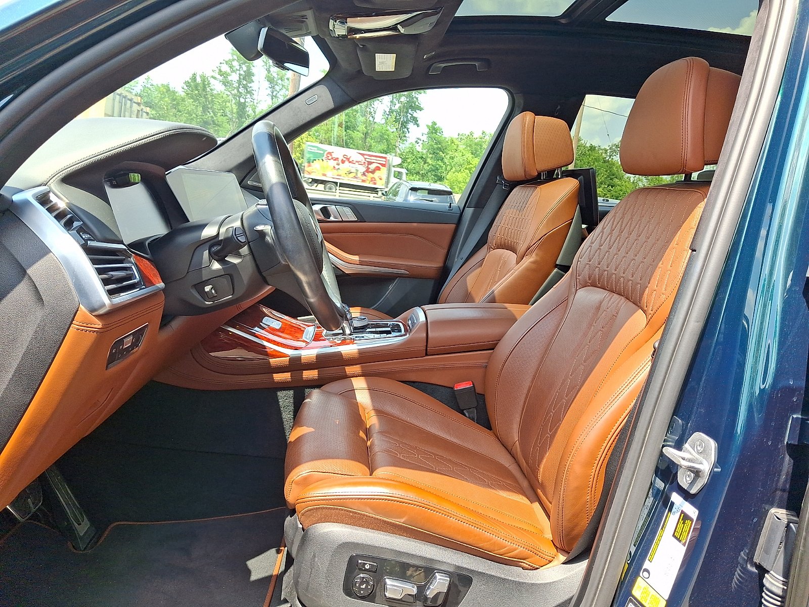 Used 2022 ALPINA Green Metallic - ZGA BMW  image 11