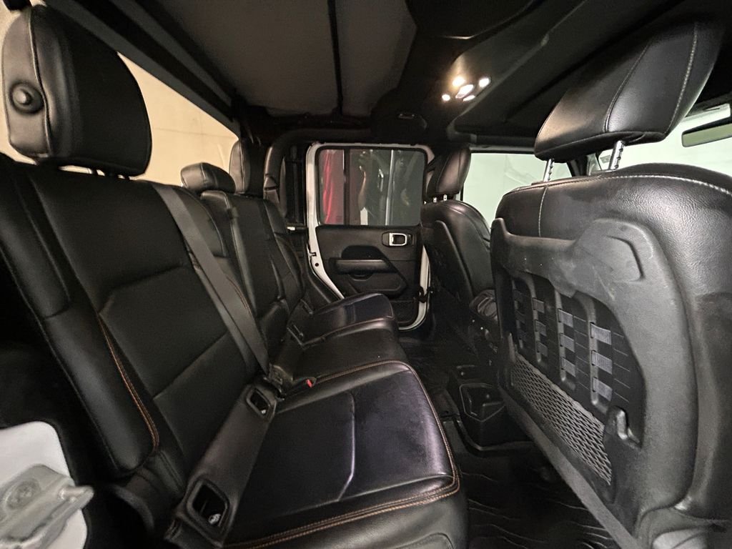 Used 2022 White Jeep Mojave image 17